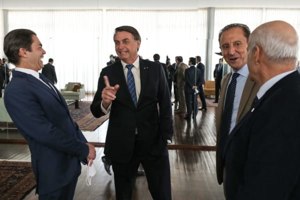 ‘Ricocracia’ não é democracia de verdade