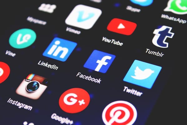 Internet: Projeto de Lei não ajuda a combater fake news
