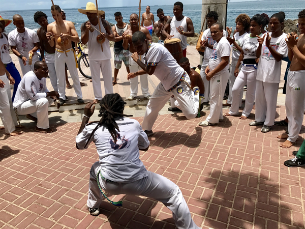 Dia do Capoeirista: Dica de 5 filmes que retratam a arte nas telas