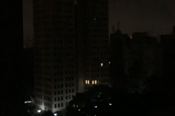 Enel deixa São Paulo no escuro mais uma vez. Reestatização, já!