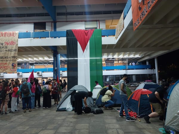 Urgente! Em meio à perseguição contra estudantes em defesa da Palestina, USP tenta impedir formatura de aluno