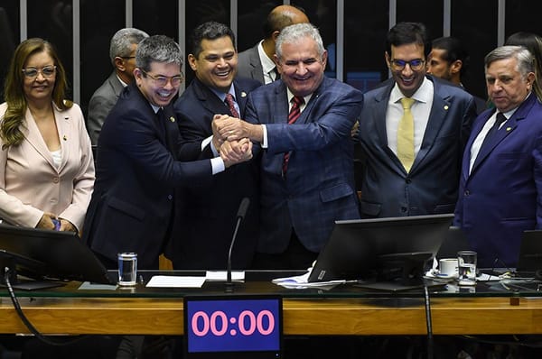 Cultura: A Política Nacional Aldir Blanc teve 85% de seus recursos cortados no orçamento de 2025