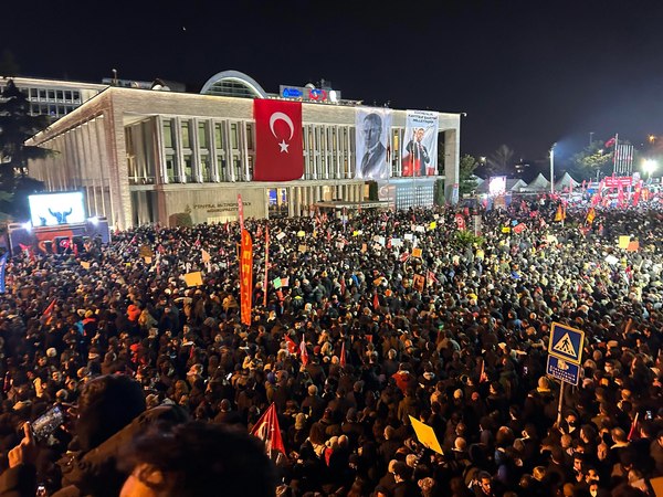 LIT-QI: Toda solidariedade ao povo turco. Liberdade para os detidos! Continuar nas ruas até que Erdogan seja derrubado!