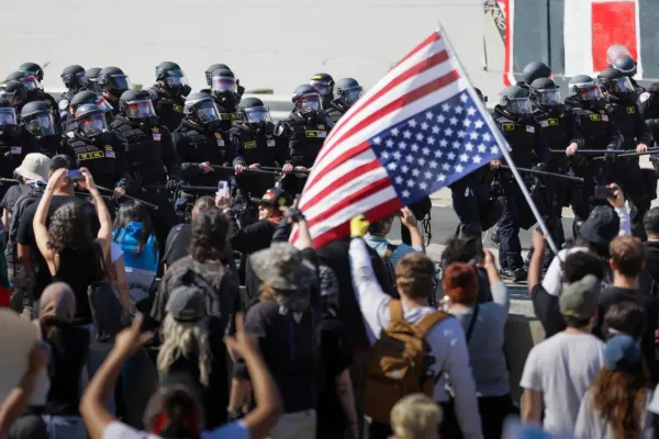 EUA: Mobilizações enfrentam política anti-imigrantes de Trump