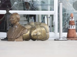 8 de janeiro: É preciso responder a tentativa de golpe à altura