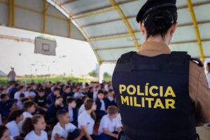 PR | Governador Ratinho Júnior usa pânico para ampliar policiamento e militarização de escolas