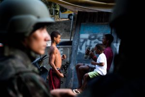 Dia 12 de Outubro: A violência no Rio ataca o direito à infância