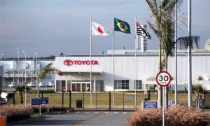 Toyota quer usar dinheiro público para fechar fábrica