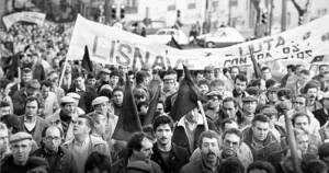 50 anos da Revolução dos Cravos: Quando a classe trabalhadora toma a dianteira