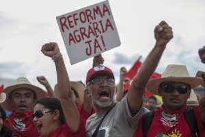 Conflitos no campo e a falácia do 'Programa Terra da Gente'