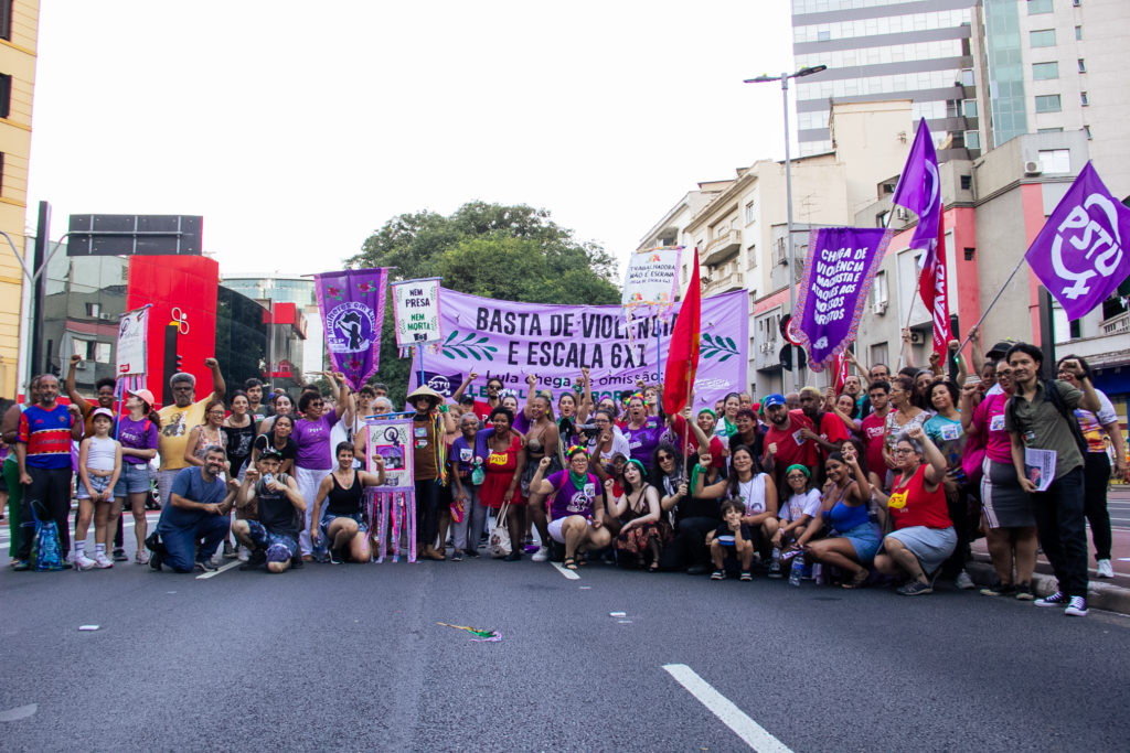 8M: Manifestações contra a violência machista e por direitos marcam protestos no Brasil e no mundo