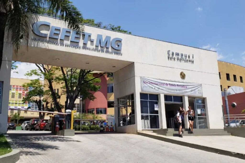 Um projeto de destruição dos CEFET's