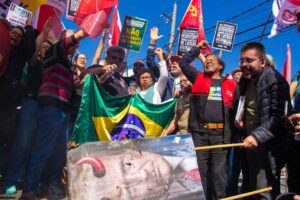 Ir às ruas contra os ataques de Trump e pela soberania nacional