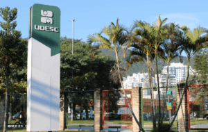 SC: O ataque ao projeto de moradia estudantil da Udesc e os pinschers de Jorginho Mello