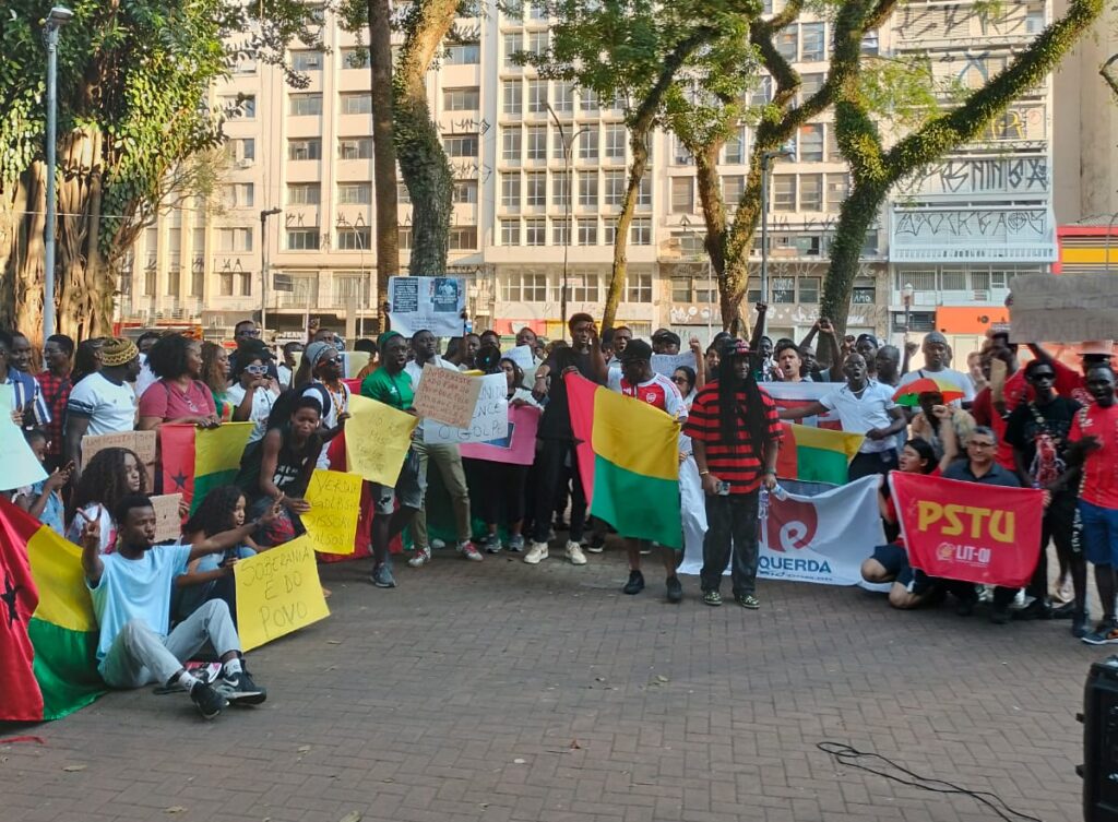 Ato em São Paulo condena golpe na Guiné-Bissau