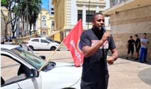 Entrevista: "Declarações de Lula à imprensa fortalece a campanha pela privatização dos Correios"