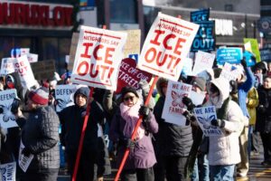 EUA: Minneapolis luta contra a ocupação federal