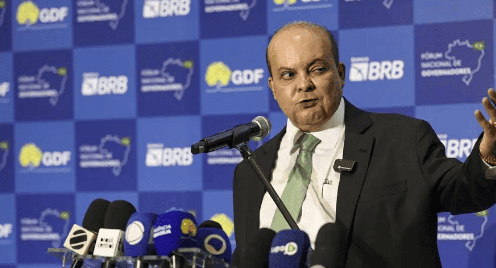 Fora Ibaneis e Celina Leão! A população do DF não pode pagar o preço das fraudes do BRB!