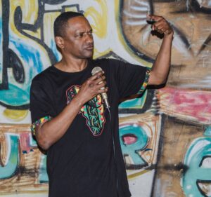 Hertz Dias: “Queremos superar essa democracia dos ricos e esse sistema podre que é o capitalismo”