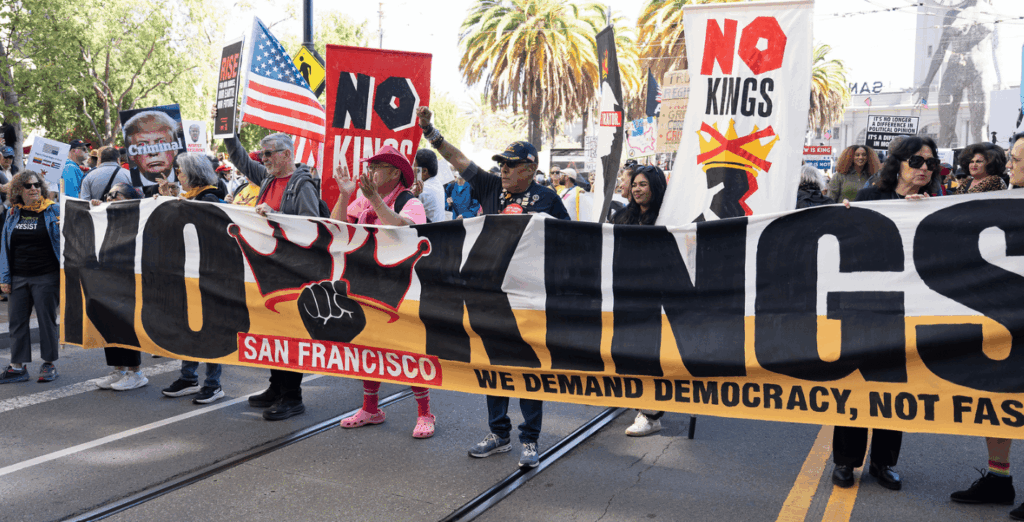 Em meio a impasse na guerra contra o Irã, Trump enfrenta a maior onda de protestos de seu mandato