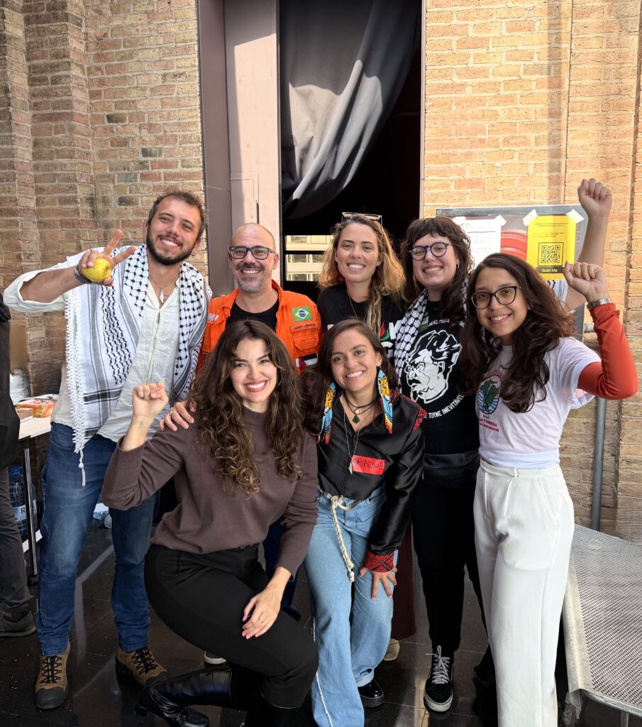 Ativistas brasileiros integram flotilha internacional que zarpa rumo a Gaza em missão humanitária