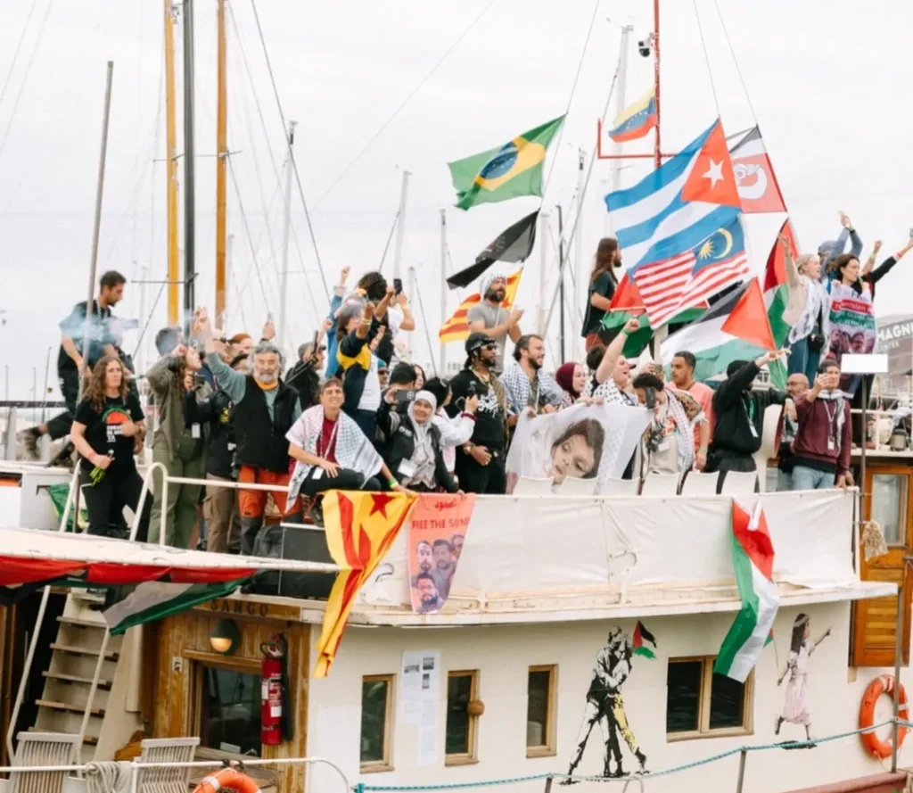 Flotilha parte em direção a Gaza em meio a cessar-fogo parcial