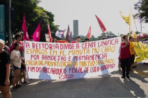 Pelos espaços estudantis e permanência, derrotar Tarcísio-Segurado!